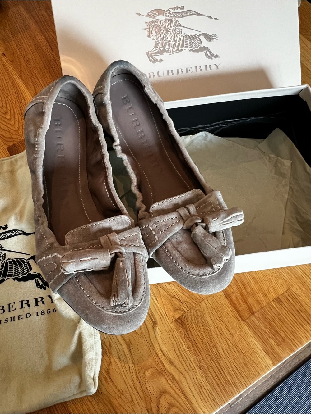 Burberry Taupe Suede Tassel Flats - Women’s Size 7.5 - Excellent Condition